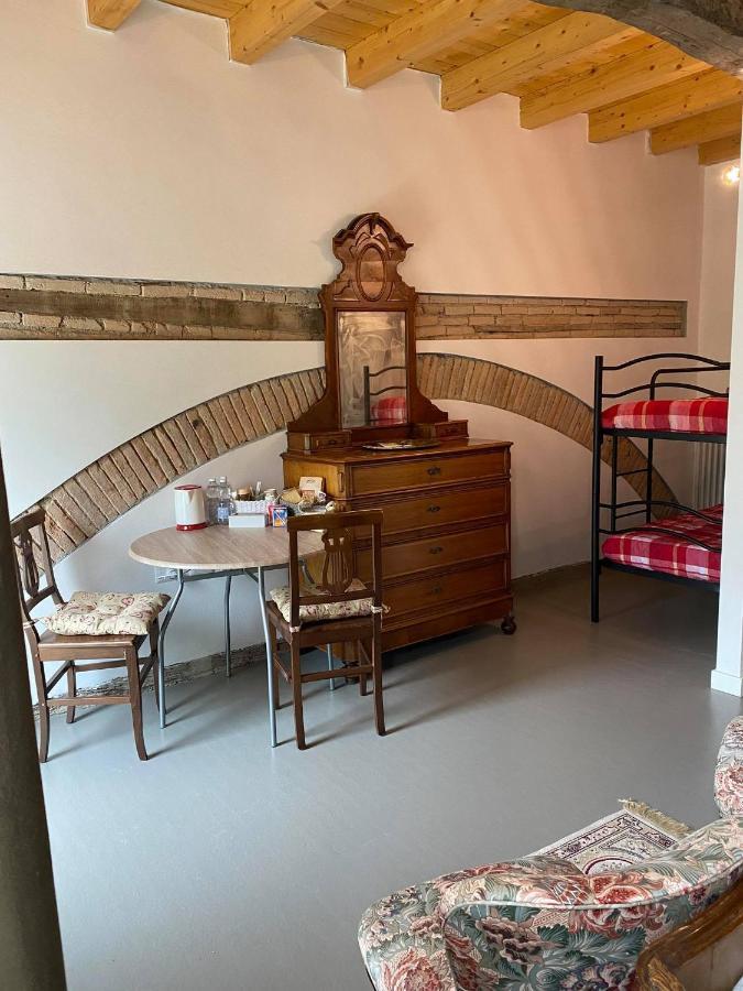 B&B La Corte Del Segrino Canzo 外观 照片